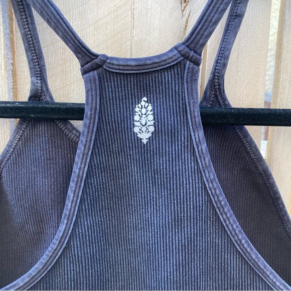 4. Free People Movement Happiness Runs Long Crop Tank in Washed Black size XL - Picture 7 of 8